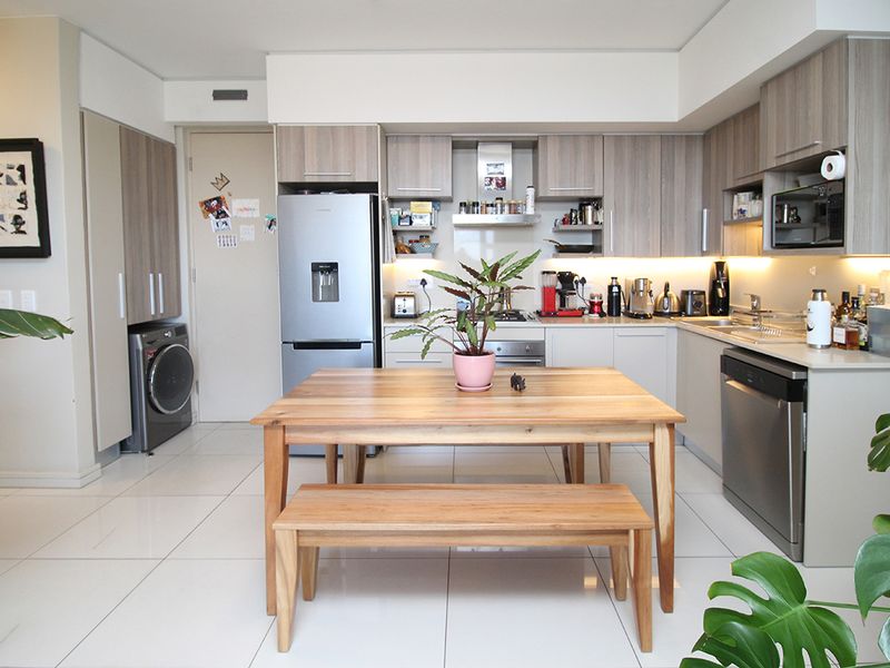 2 Bed 2 Bath Luxury Apartment in The Tyrwhitt - Furnished Option Available - Photo 7