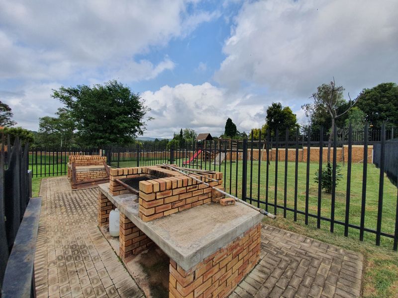 This spacious 2 bedrooms (main en-suite) with 2 bathrooms is ideal for family living - Photo 5