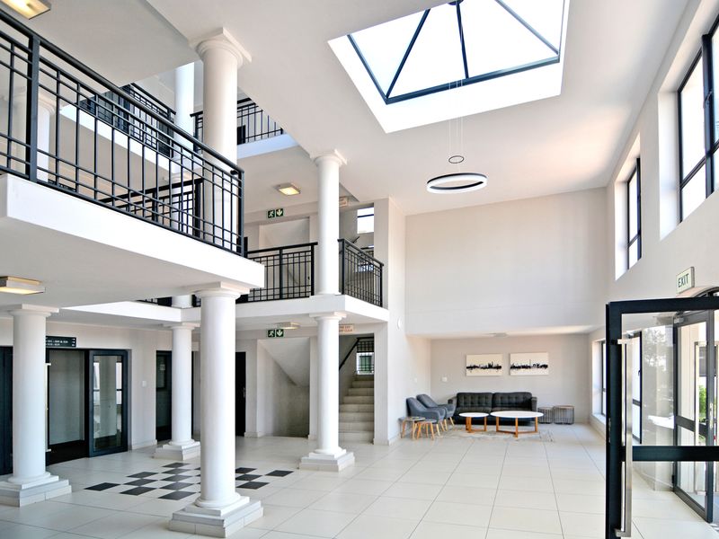 Beutifull second floor two bed/two bath unit in Cottonwoods Edenburg - Photo 3