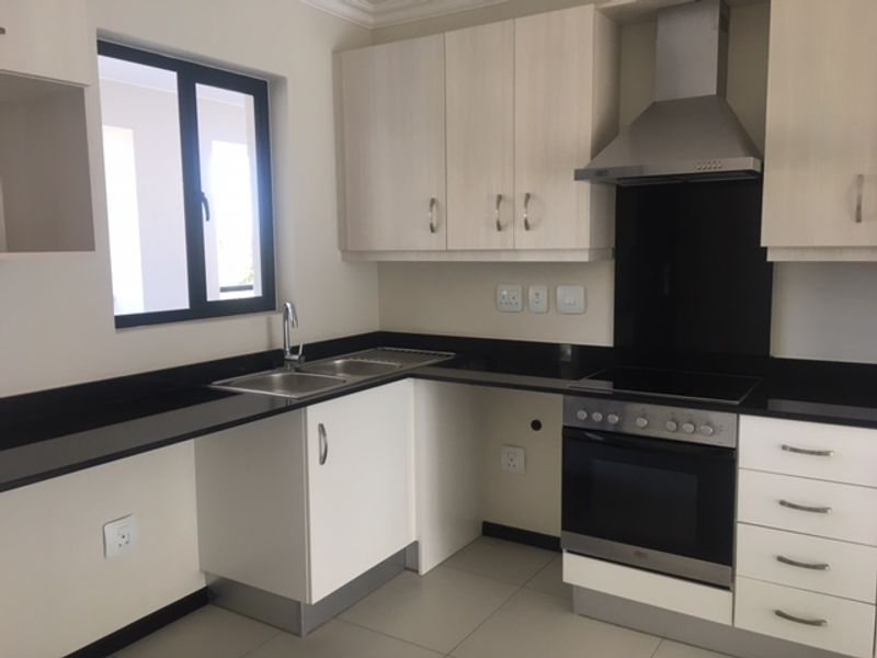 Beutifull second floor two bed/two bath unit in Cottonwoods Edenburg - Photo 6