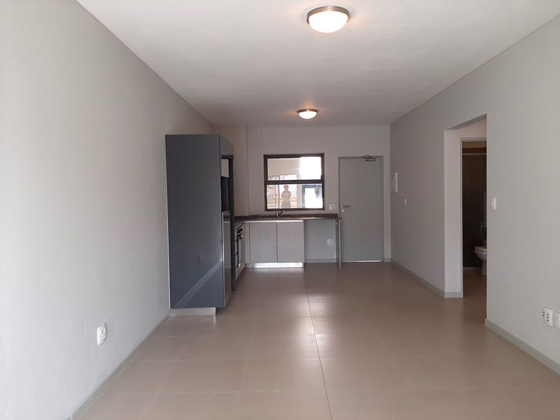 Well Designed 1 Bed 1 Bath Ground Floor Apartment - Photo 4