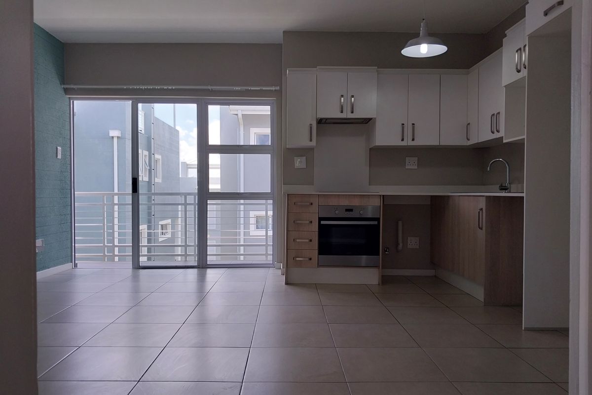 Modern 2 Bed 1 Bath Apartment - Investor Package Available - Photo 2