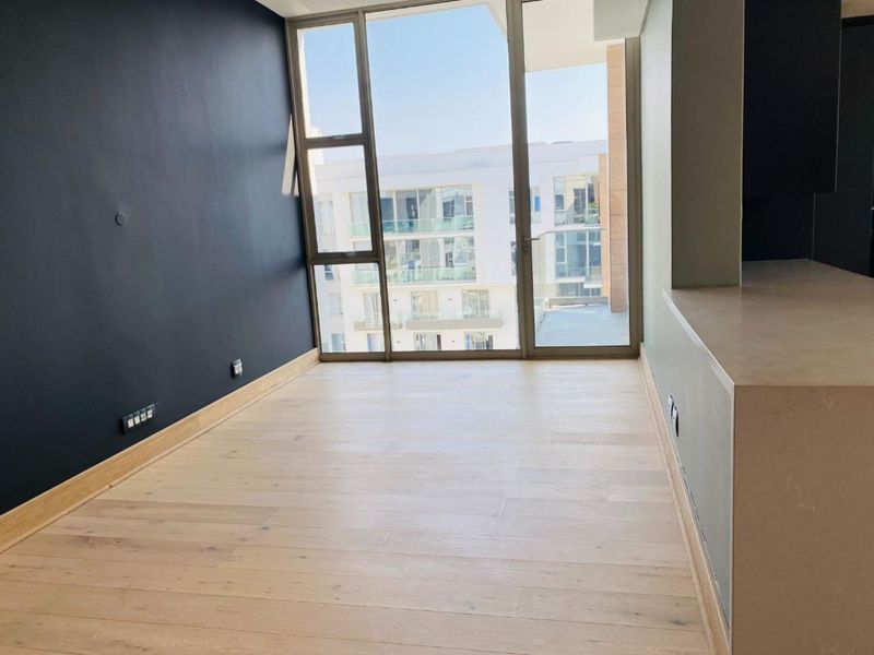 Off the Grid Building! Luxury and Modern Penthouse - Photo 8