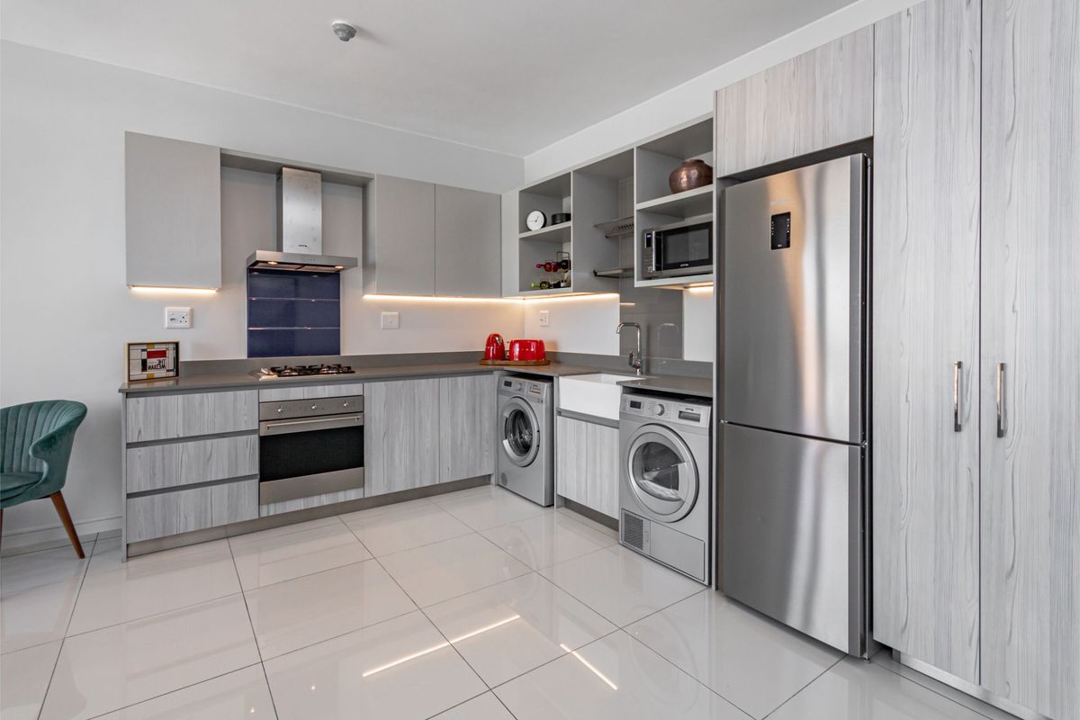 Stylish Luxury Off-The-Grid Apartment - Photo 5