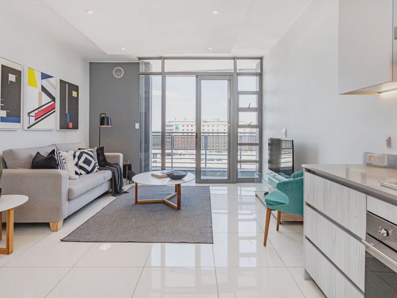 Stylish Luxury Off-The-Grid Apartment - Photo 2