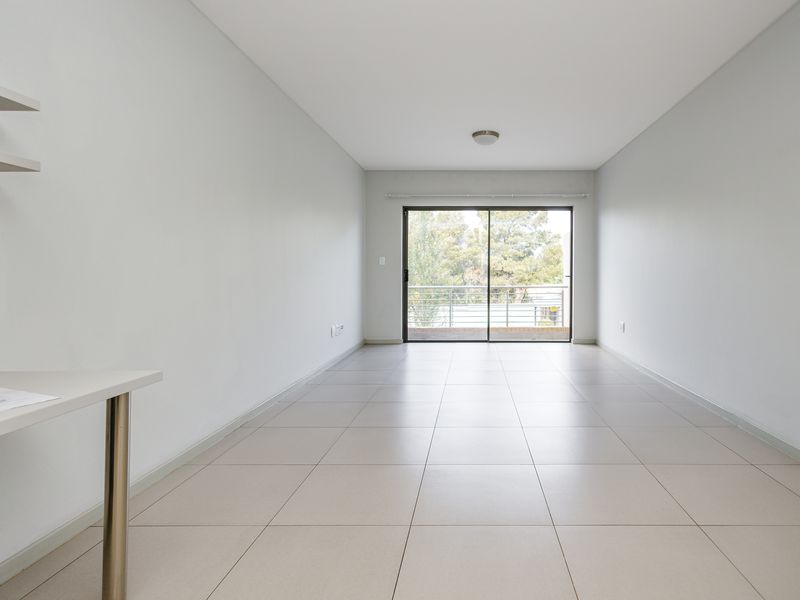 Luxury Apartment Living at It's Best - Photo 4