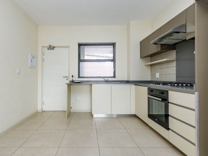 Stylish 1 Bed 1 Bath Apartment at The View - Morningside - Photo 8