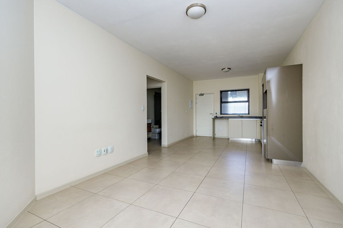 Stylish 1 Bed 1 Bath Apartment at The View - Morningside - Photo 3
