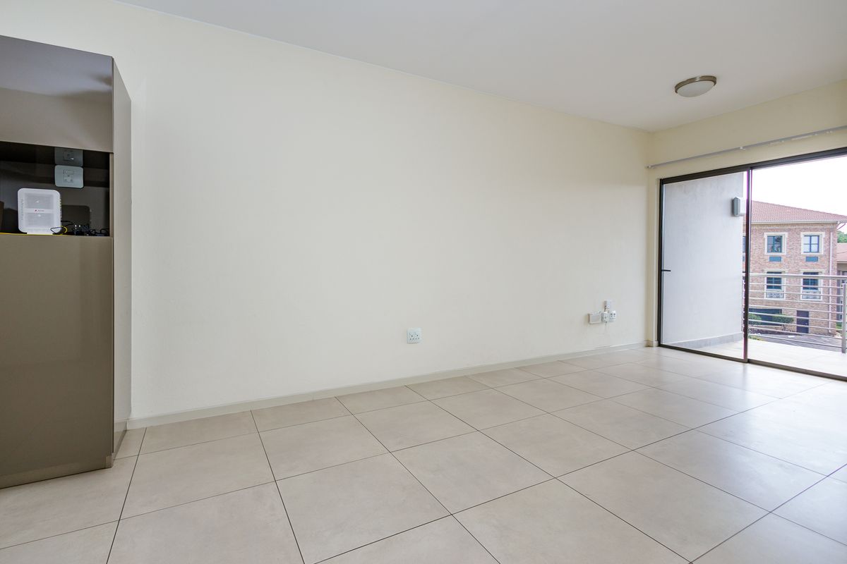 Stylish 1 Bed 1 Bath Apartment at The View - Morningside - Photo 4