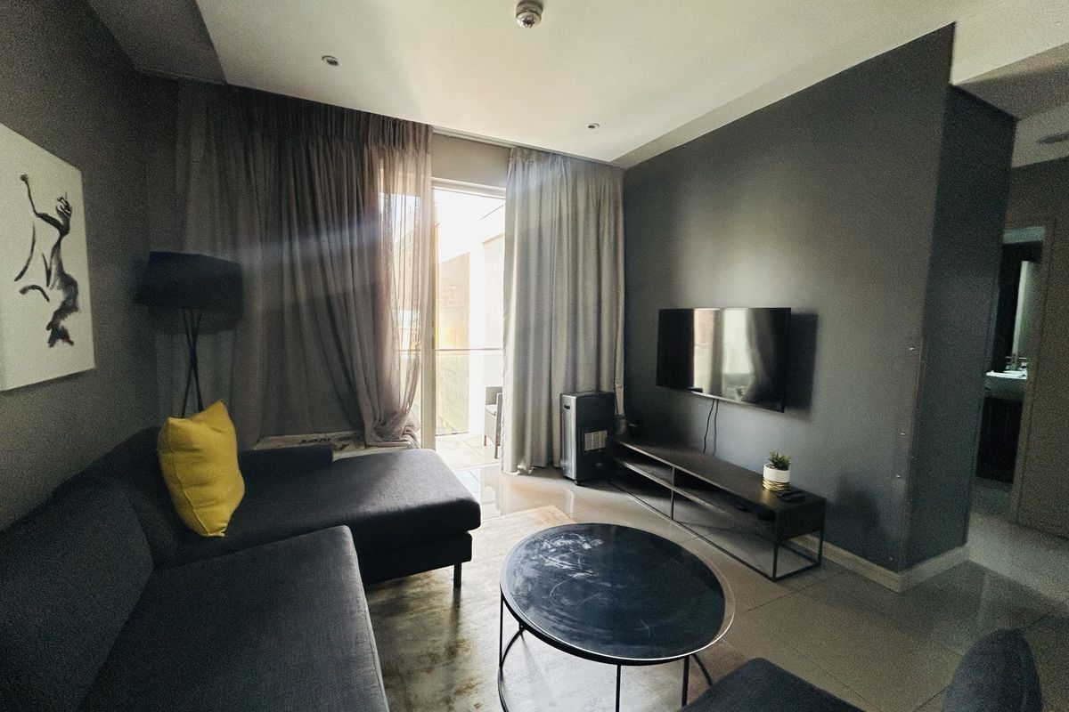 Sleek Fully Furnished, 2 Beds, 1 Baths apartment with 100% back-up power - Photo 4