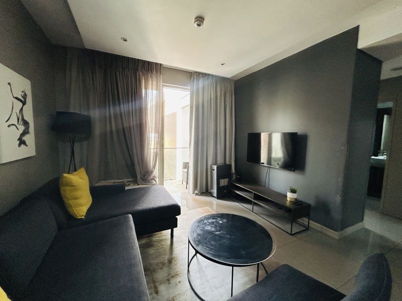 Sleek Fully Furnished, 2 Beds, 1 Baths apartment with 100% back-up power - Photo 4
