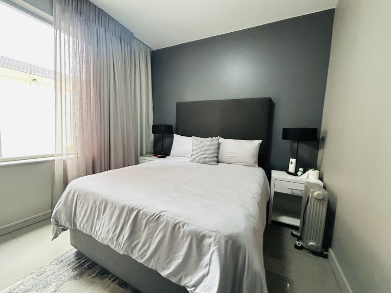 Sleek Fully Furnished, 2 Beds, 1 Baths apartment with 100% back-up power - Photo 6