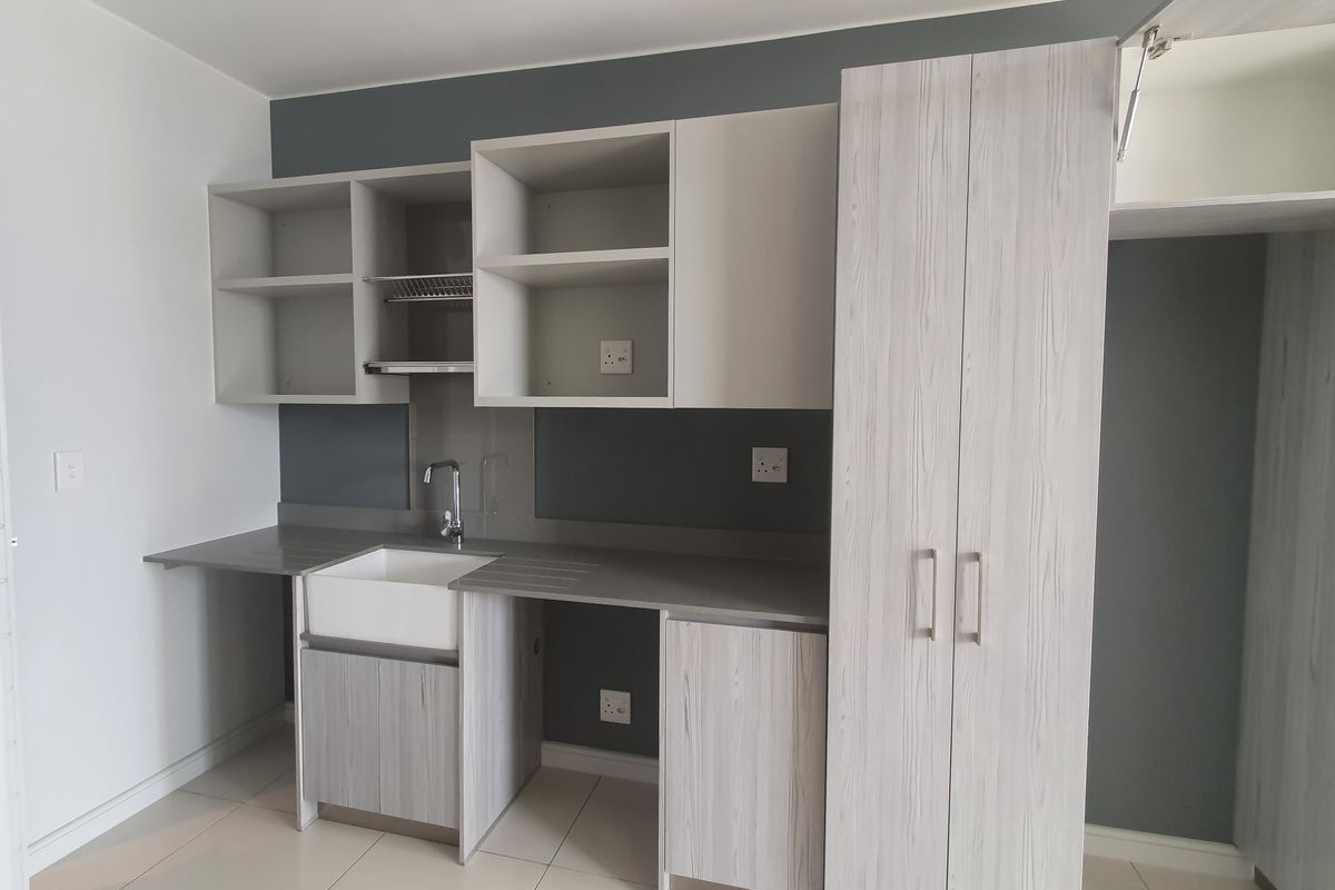 Stress Free Living - High Rise Apartments with Back-up Power - Photo 5