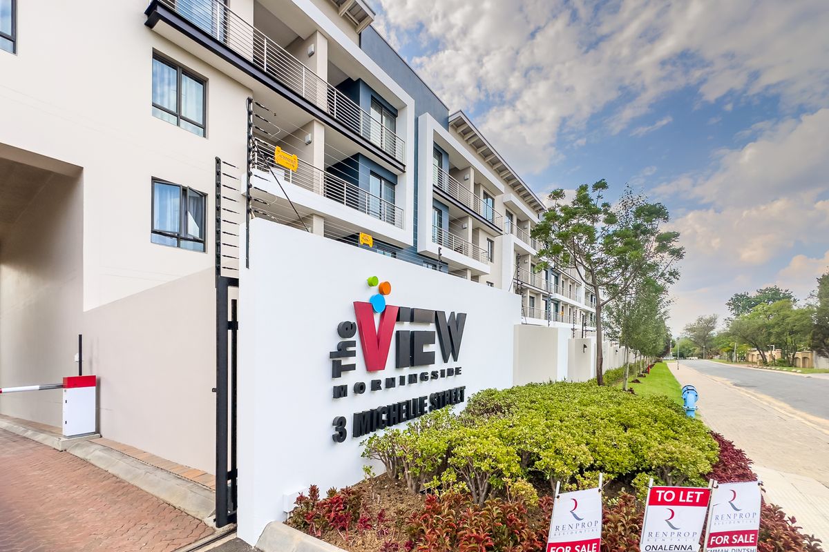 Fantastic Investment - 2 Bed 2 Bath Garden Apartment in a Secure a Complex - Photo 3