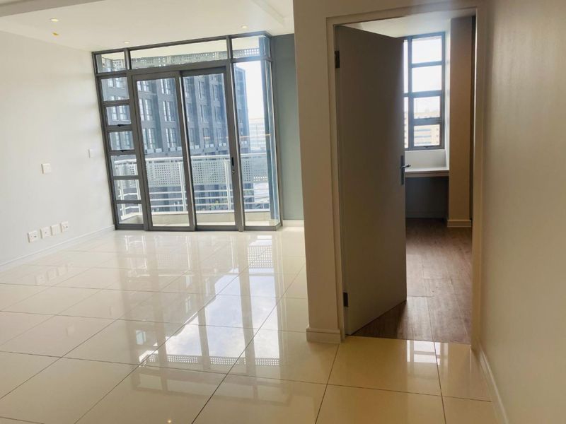 High-Rise Apartments. Off Grid Stress Free Living. Stylish and Modern 1 Bed 1 Bath Apartment - Photo 3