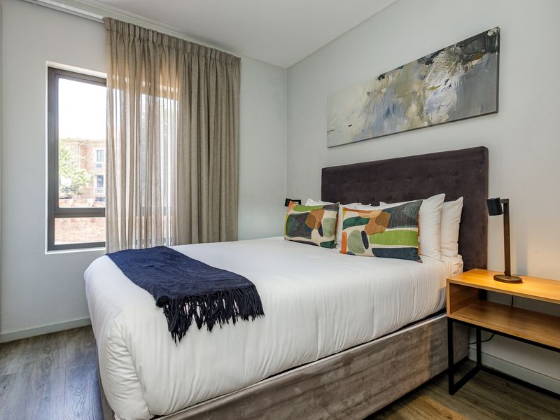 Ground Floor 1 Bed 1 Bath Luxury Apartment - Photo 7