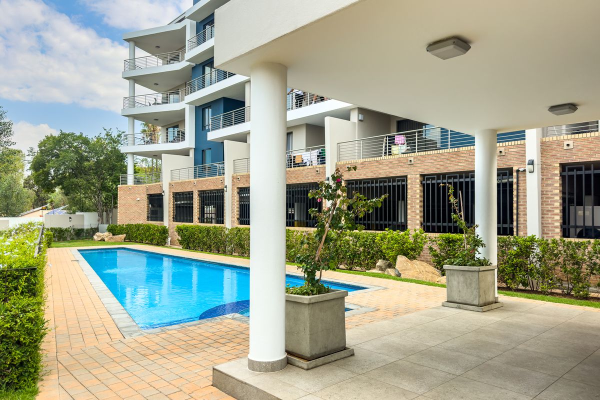 Ground Floor 1 Bed 1 Bath Luxury Apartment - Photo 2