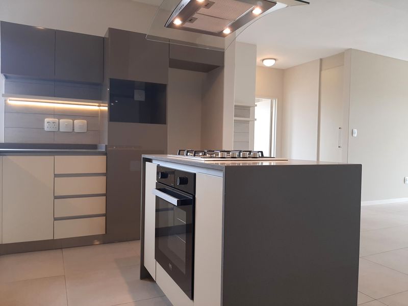 Off The Grid 2 Bed 2 Bath Apartment - Photo 6