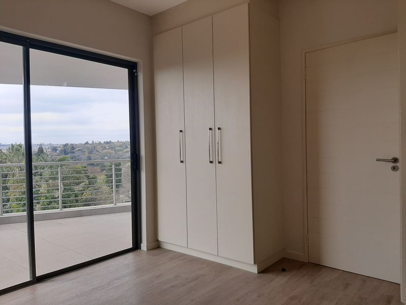 Off The Grid 2 Bed 2 Bath Apartment - Photo 9