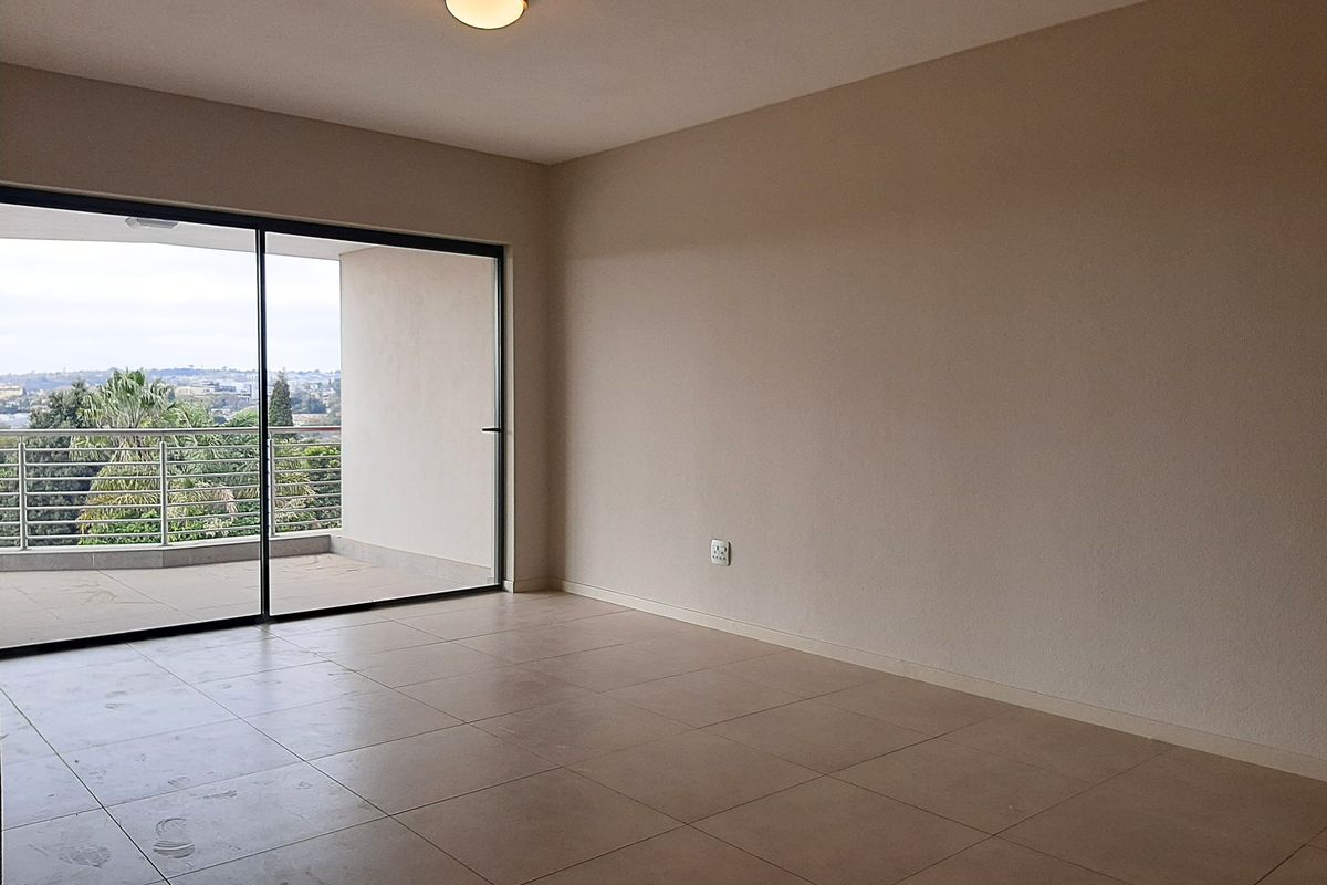Off The Grid 2 Bed 2 Bath Apartment - Photo 3