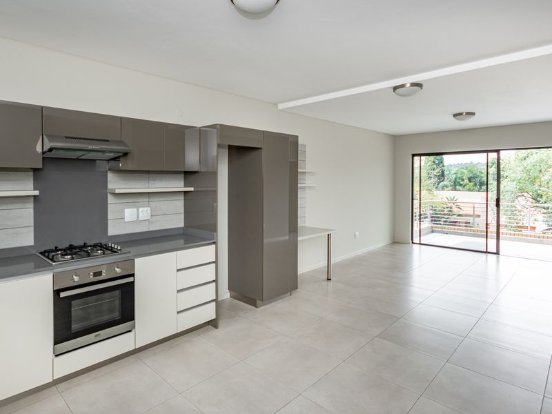 Fabulous Investment - 2 Bed 2 Bath 1st Floor Apartment in a Secure a Complex - Photo 6