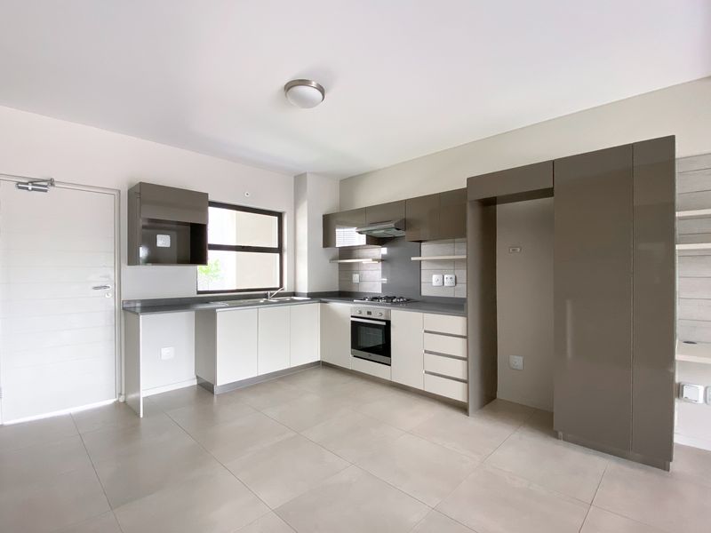 Off The Grid 2 Bed 2 Bath Apartment - The View Morningside - Photo 4