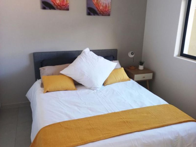 Modern 2 Bed 1 Bath Apartment - Investor Package Available - Photo 7