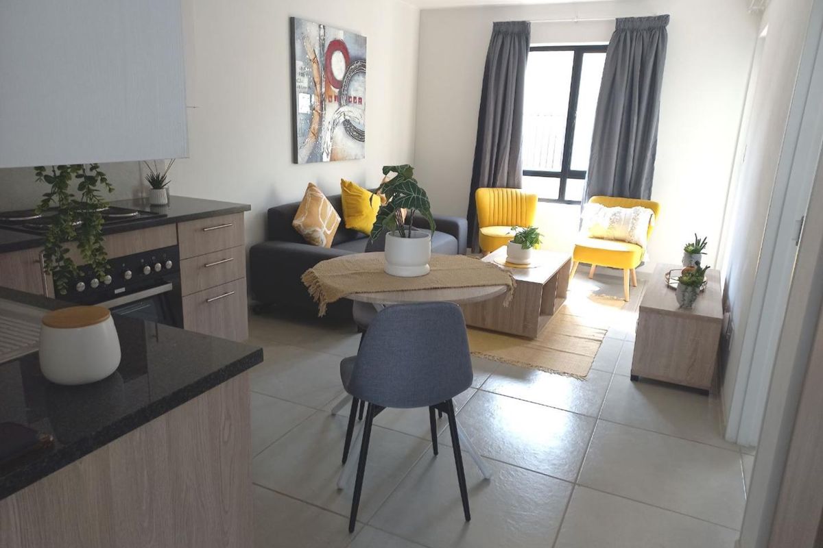 Modern 2 Bed 1 Bath Apartment - Investor Package Available - Photo 3