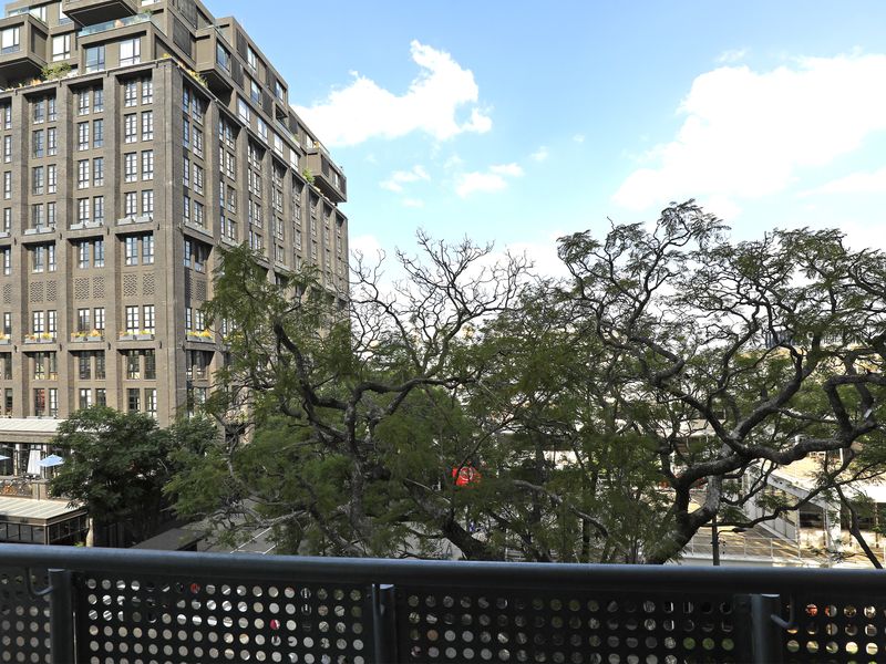 Fully-furnished, great investment, 2 bed 1 bath apartment - Photo 5