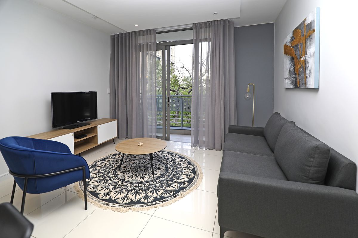 Fully-furnished, great investment, 2 bed 1 bath apartment - Photo 2