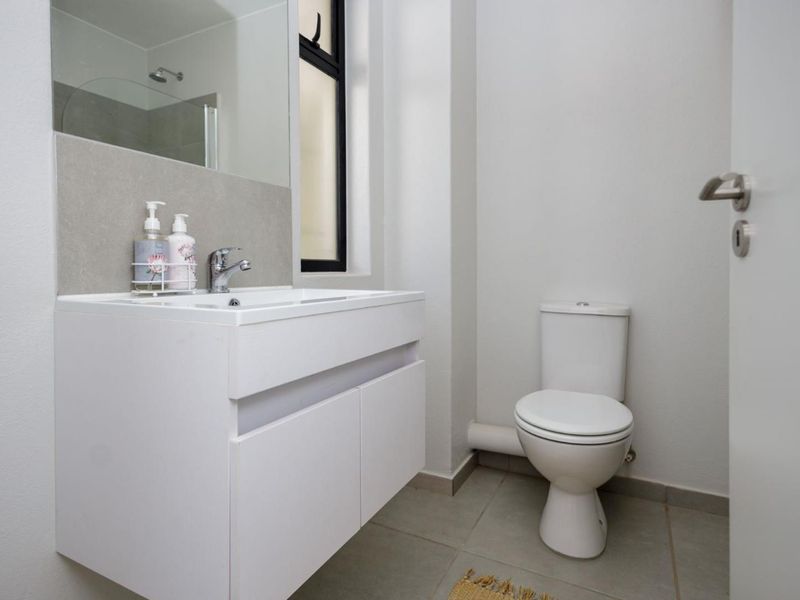 New Development. 1st Time Buyers & Buy-To-Let Opportunity. - Photo 9