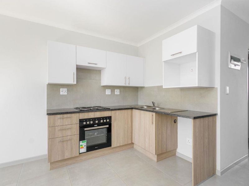 3rd Floor Apartment. New Development. 1st Time Buyers & Buy-To-Let Opportunity. - Photo 7