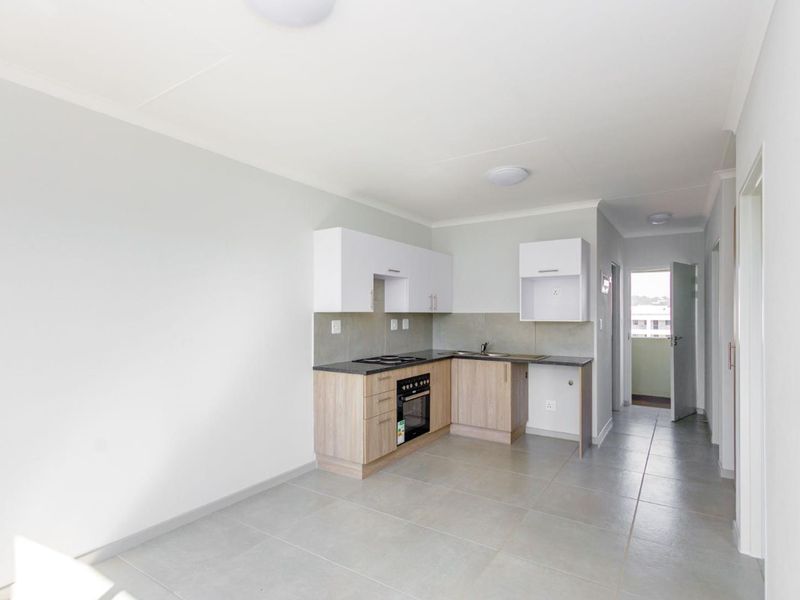 3rd Floor Apartment. New Development. 1st Time Buyers & Buy-To-Let Opportunity. - Photo 4