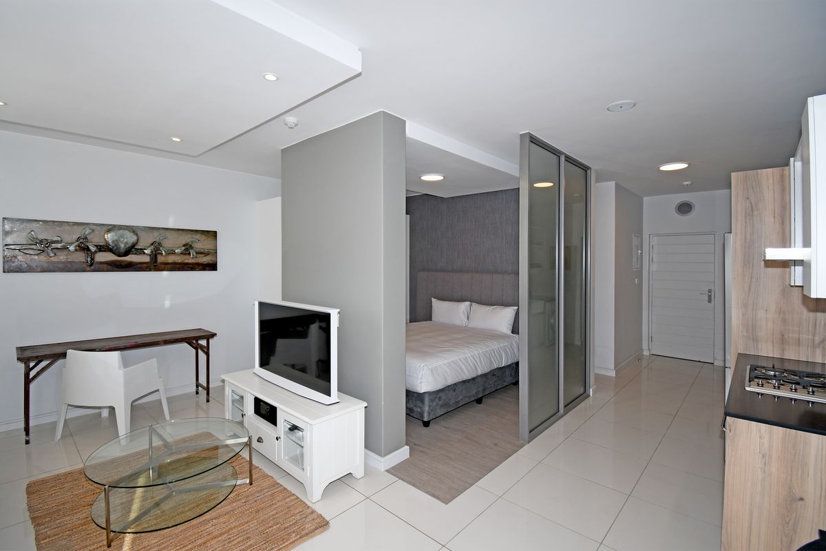 Studio Apartment at The Median - Photo 3