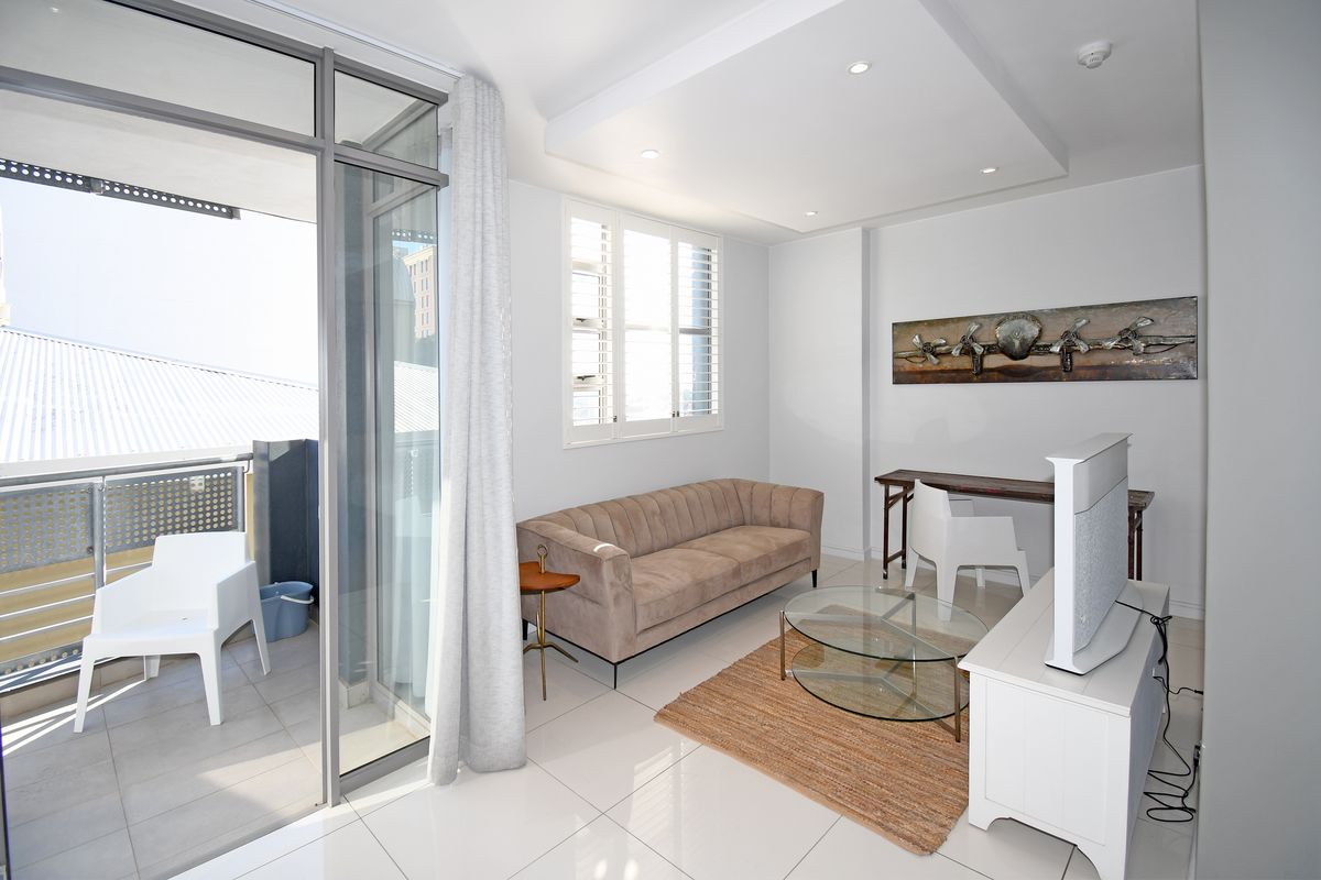 Studio Apartment at The Median - Photo 2