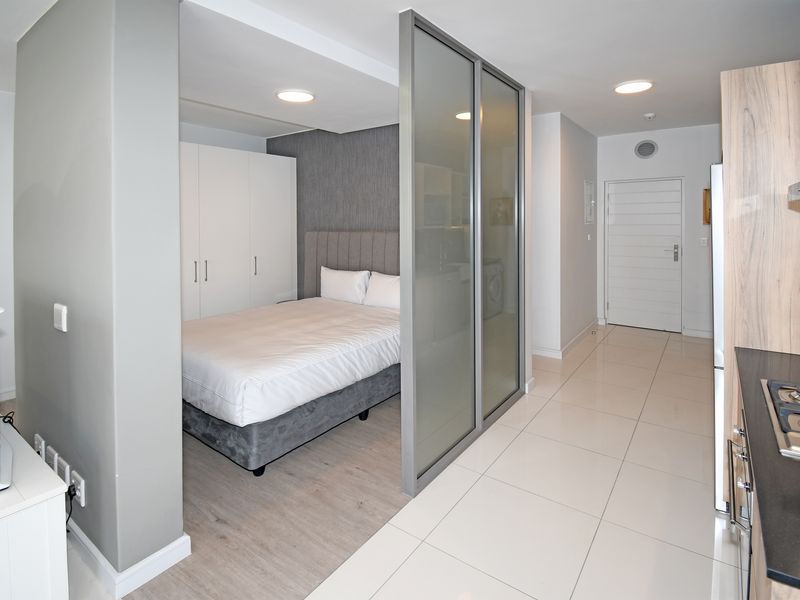 Studio Apartment at The Median - Photo 10