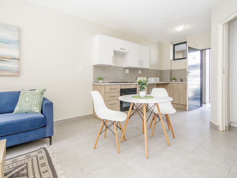 Stylish Yet Practical 2 Bed 1 Bath Apartment in the Ferndale - Photo 3