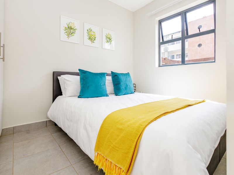 Stylish Yet Practical 2 Bed 1 Bath Apartment in the Ferndale - Photo 8