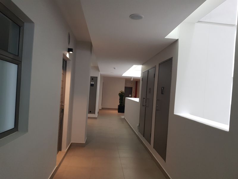 1 Bedroom 1 Bathroom Off-The-Grid Apartment In The Centre Of Rosebank - Photo 7