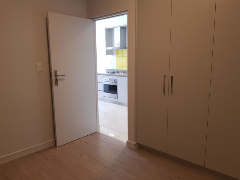 1 Bedroom 1 Bathroom Off-The-Grid Apartment In The Centre Of Rosebank - Photo 9