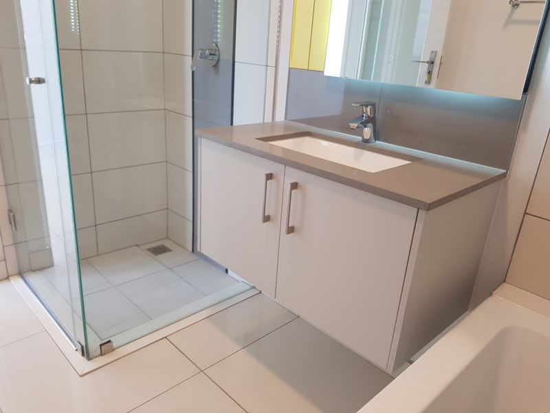 1 Bedroom 1 Bathroom Off-The-Grid Apartment In The Centre Of Rosebank - Photo 10