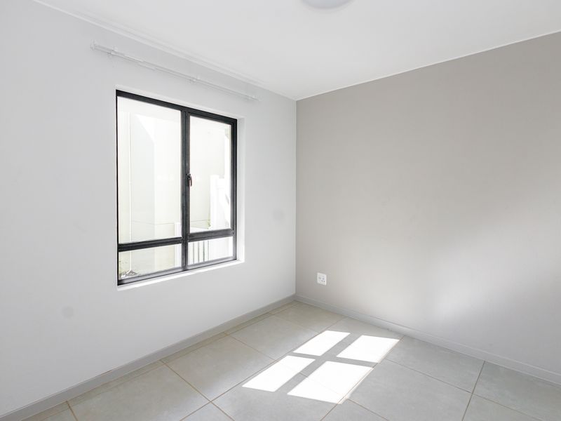 2 Bedroom 1 Bathroom Second Floor Apartment in Brooke Manor - Photo 9