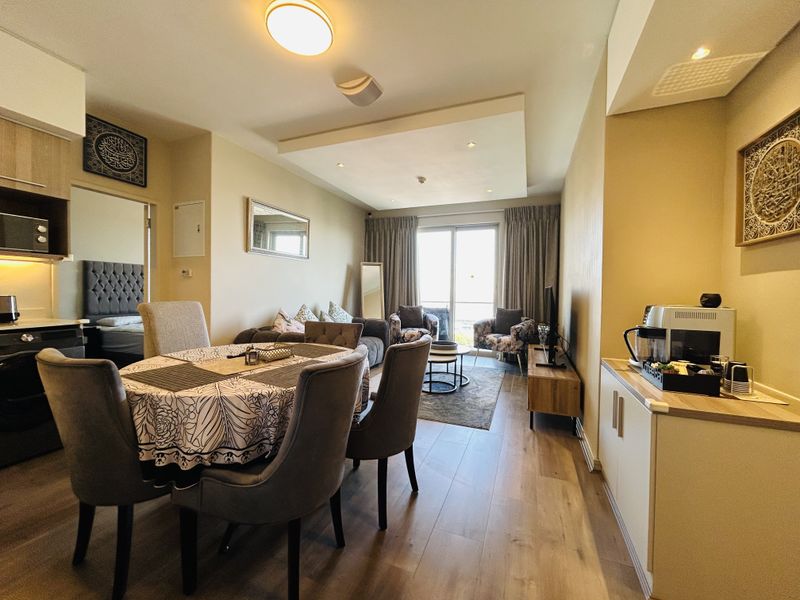 Unmatchable West-Side View, Furnished, 2 Bedrooms, 2.5 bathrooms, pet friendly, 100% back-up power - Photo 2