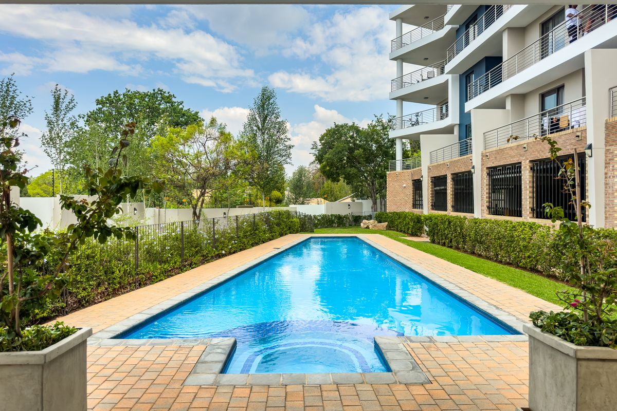 Immaculate 1 Bed 1 Bath Apartment Situated in a Sought After Lifestyle Development - Photo 2