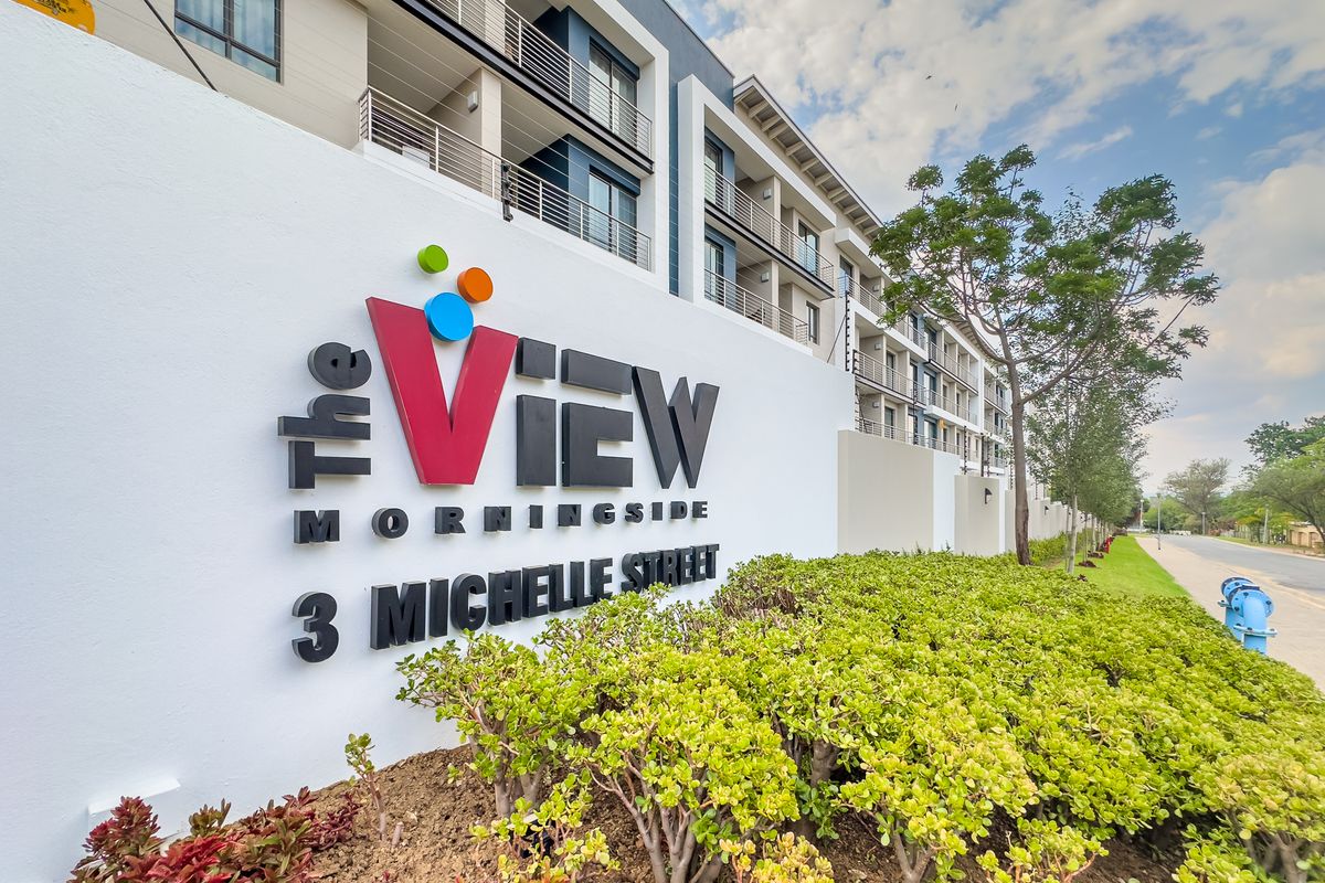 Immaculate 1 Bed 1 Bath Apartment Situated in a Sought After Lifestyle Development - Photo 4