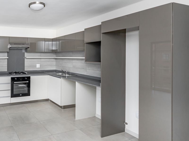 Immaculate 1 Bed 1 Bath Apartment Situated in a Sought After Lifestyle Development - Photo 6