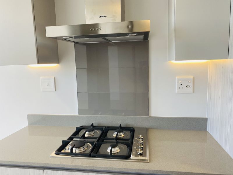 Spectacular Off-The-Grid Apartment - Photo 8