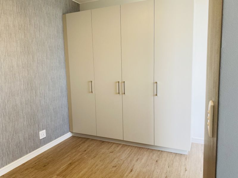 Spectacular Off-The-Grid Apartment - Photo 10