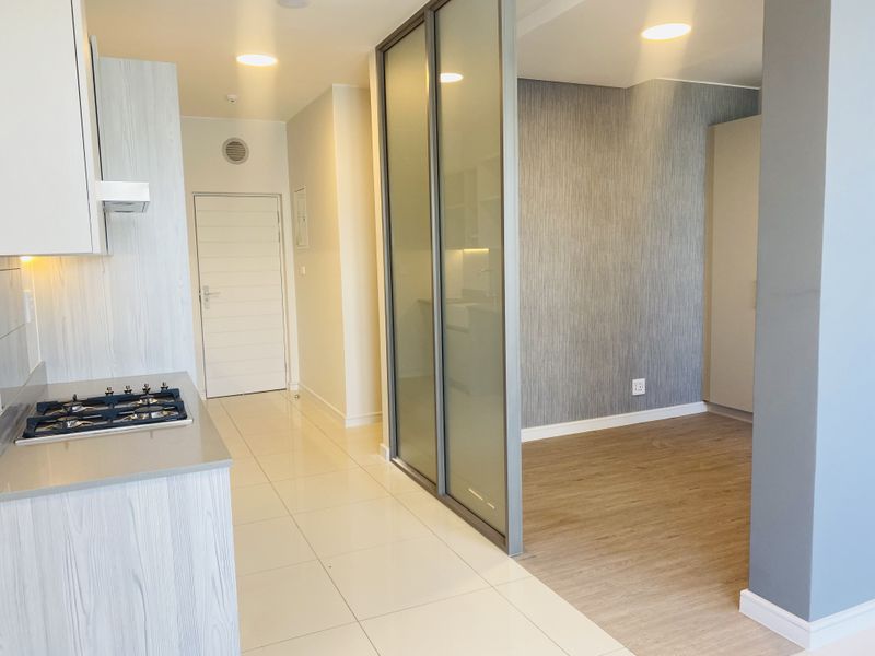 Spectacular Off-The-Grid Apartment - Photo 4