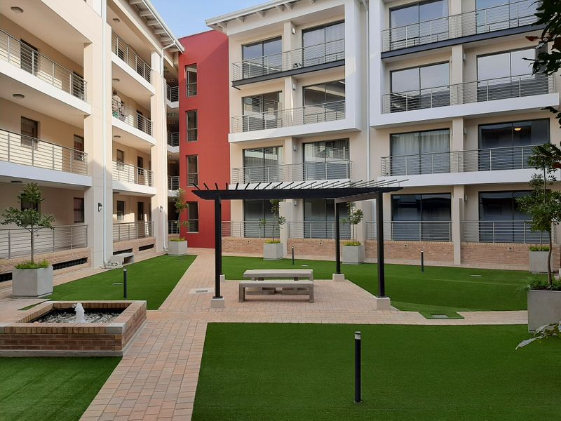 Off The Grid Studio Apartment at The View - Morningside - Photo 4